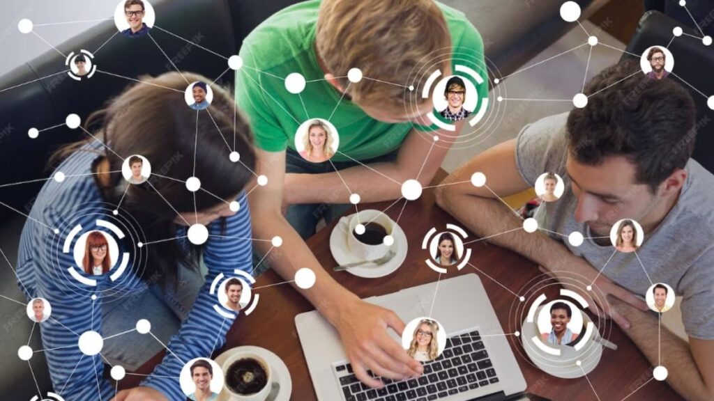 How ‘Hellooworl’ is Changing Online Communities and Connections